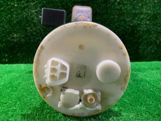 Топливный насос Toyota Wish 2009