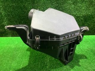 Фото запчасти корпус воздушного фильтра Toyota Crown 2005 контрактная запчасть Запчасть корпус воздушного фильтра Toyota Crown 2005