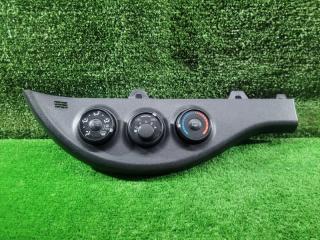 Запчасть блок управления климат-контролем Toyota Vitz 2016