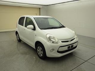 Повторитель поворота в крыло передний правый Toyota Passo 2014