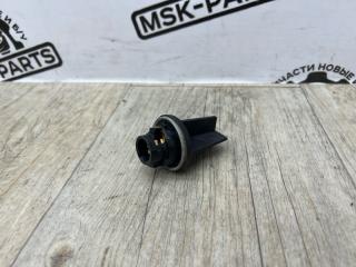 Фото запчасти патрон указателя паворота Volkswagen Fox контрактная запчасть Запчасть патрон указателя паворота Volkswagen Fox