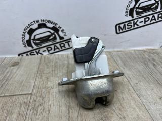 Фото запчасти замок багажника Subaru Outback 2010 контрактная запчасть Запчасть замок багажника Subaru Outback 2010