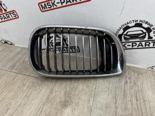 Запчасть решетка радиатора правая BMW 3-Series 2003