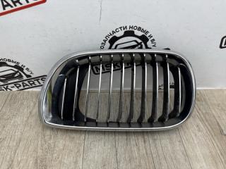 Запчасть решетка радиатора левая BMW 3-Series 2003