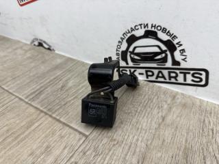Запчасть конденсатор Toyota Rav4 2015