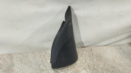 Запчасть уголок двери внутренний правый Ford Focus 2004