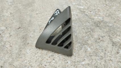 Запчасть дефлектор воздушный правый Ford Focus 2004