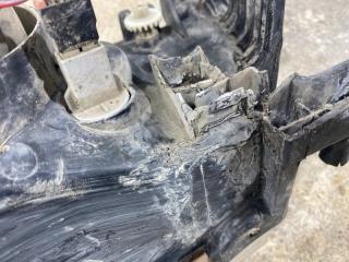 Фара передняя правая AD 2001 VFY11 QG15DE