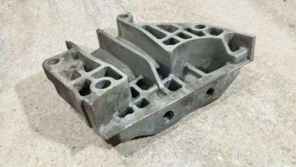 Кронштейн двигателя Ford Focus DFW EDDF