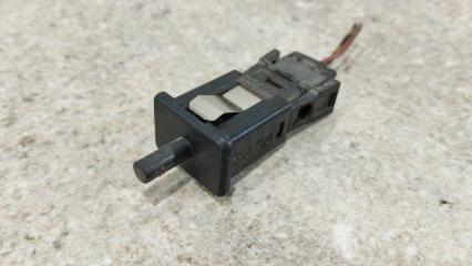 Запчасть датчик открытия бардачка bmw 3-series 1992