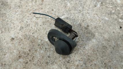 Фото запчасти концевик двери задний MITSUBISHI Mirage 2001 Б/У запчасть Запчасть концевик двери задний MITSUBISHI Mirage 2001