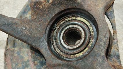 Кулак поворотный передний левый Mirage 2001 CK5A 4G93