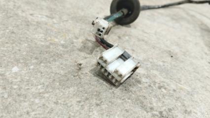 Проводка топливного насоса MITSUBISHI Mirage CK5A 4G93