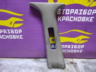 Запчасть накладка стойки верхняя передняя левая Nissan Bluebird 2000