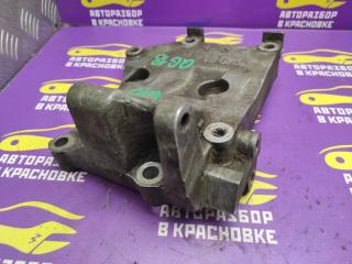 Кронштейн генератора Nissan Bluebird Sylphy G10 QG18DE Кронштейн генератора Nissan Bluebird Sylphy G10 QG18DE