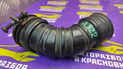 Запчасть патрубок воздушного фильтра Nissan Maxima 1996