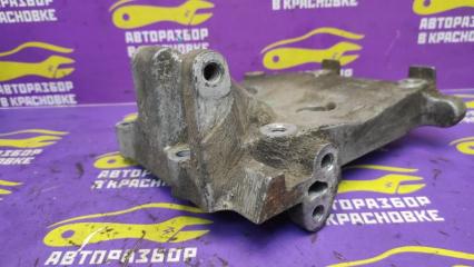 Кронштейн генератора Nissan Almera N16 QG18DE Кронштейн генератора Nissan Almera N16 QG18DE