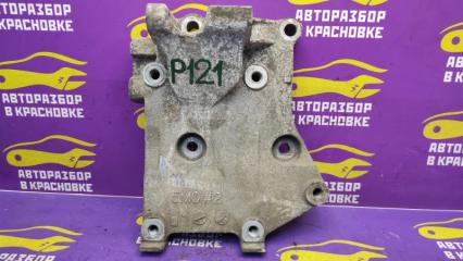 Кронштейн компрессора кондиционера Nissan Primera 2007
