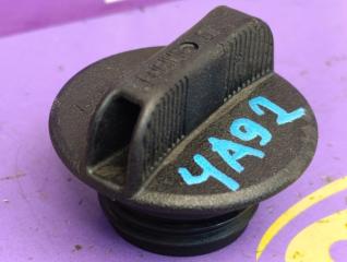 Фото запчасти крышка маслозаливной горловины Mitsubishi Lancer 2012 Б/У запчасть Запчасть крышка маслозаливной горловины Mitsubishi Lancer 2012