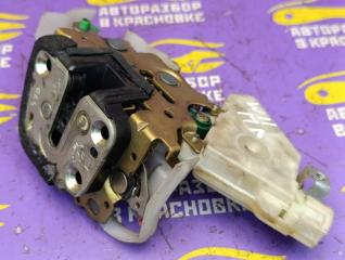Замок двери передний левый Nissan Avenir 1999