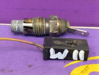 Запчасть датчик температуры охлаждающей жидкости Nissan Avenir 1999