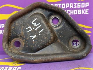 Запчасть крепление рычага подвески переднее левое Nissan Avenir 1999