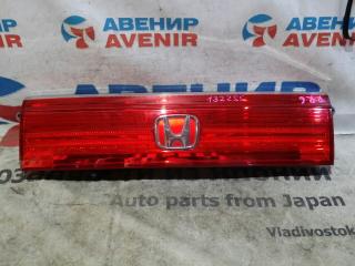 Вставка между стопов задняя HONDA ELYSION RR5, RR6 1 ракурс