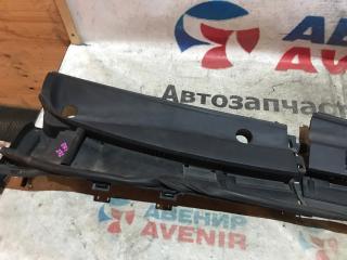 Жабо TOYOTA AVENSIS ZRT272 3 ракурс Жабо TOYOTA AVENSIS ZRT272 3 ракурс