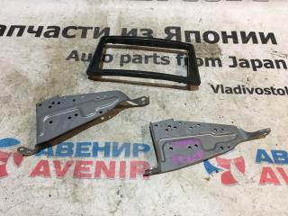 Консоль магнитофона TOYOTA AVENSIS ADT250, ADT251, AZT250, AZT251, AZT255, CDT250, ZZT250, ZZT251 1 ракурс