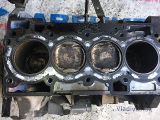 Блок двигателя NISSAN SERENA C25 MR20DE MR20-173538A 3 ракурс