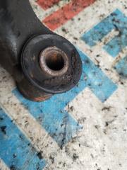 Рычаг правый передний SUZUKI HUSTLER MR41S, MR31S R06A 45201-85K11 4 ракурс Рычаг правый передний SUZUKI HUSTLER MR41S, MR31S R06A 45201-85K11 4 ракурс