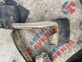 Брызговики комплект MAZDA BONGO SK22MN, SK22VN, SK82MN, SK82VN, SKF2MN, SKF2VN, SKP2MN 4WD 3 ракурс Брызговики комплект MAZDA BONGO SK22MN, SK22VN, SK82MN, SK82VN, SKF2MN, SKF2VN, SKP2MN 4WD 3 ракурс