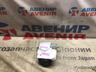 Замок 5-й двери задний NISSAN ELGRAND PE52, PNE52, TE52, TNE52 90500-1JB0A 1 ракурс