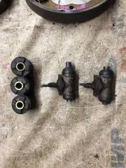 Тормозные колодки задние MITSUBISHI LANCER CS2A 3 ракурс Тормозные колодки задние MITSUBISHI LANCER CS2A 3 ракурс