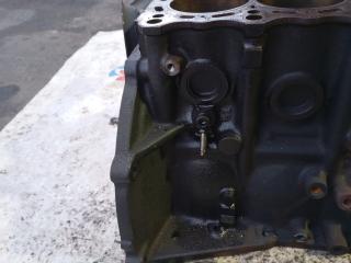 Блок двигателя TOYOTA ARISTO JZS160 2JZ-GE 2JZ-1027413 3 ракурс