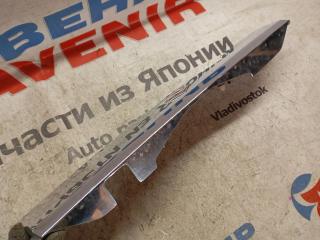 Накладка 5-й двери SUZUKI SPACIA MK32S, MK42S 83941-81M2 2 ракурс