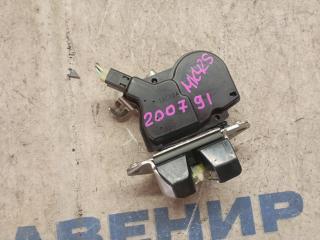 Замок 5-й двери задний SUZUKI SPACIA MK32S, MK42S 2 ракурс