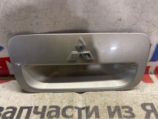 Накладка 5-й двери задняя MITSUBISHI DION CR6W, CR9W 2 ракурс