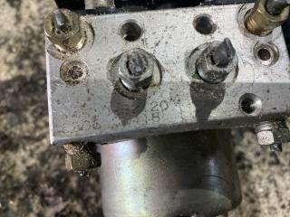 Блок abs DAIHATSU TANTO L350S EF 44510-B2120 5 ракурс