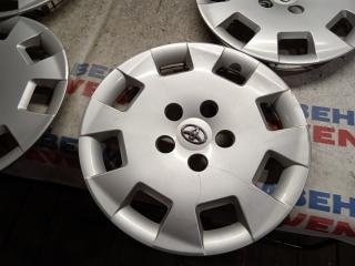 Колпаки на колеса TOYOTA ISIS ANM10G, ANM10W, ANM15G, ANM15W, ZNM10G, ZNM10W R15 5 ракурс Колпаки на колеса TOYOTA ISIS ANM10G, ANM10W, ANM15G, ANM15W, ZNM10G, ZNM10W R15 5 ракурс