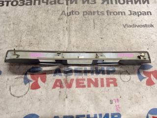 Накладка 5-й двери задняя MAZDA DEMIO DY3R, DY3W, DY5R, DY5W 2 ракурс