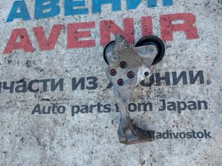 Ролик натяжной NISSAN NOTE NE12 HR12DE 4WD 3 ракурс