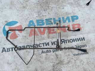 Крепление запаски TOYOTA ISIS ANM10G, ANM10W, ZNM10G, ZNM10W 1 ракурс