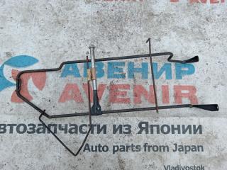 Крепление запаски TOYOTA ISIS ANM10G, ANM10W, ZNM10G, ZNM10W 1 ракурс