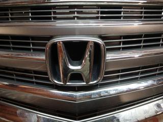 Решетка HONDA ELYSION RR6 3 ракурс