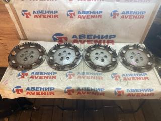 Колпаки на колеса TOYOTA ISIS ANM10G, ANM10W, ANM15G, ANM15W, ZNM10G, ZNM10W R15 2 ракурс
