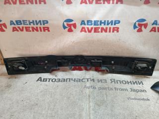 Стоп-вставка задняя DAIHATSU TANTO L375S, L385S D068 4 ракурс