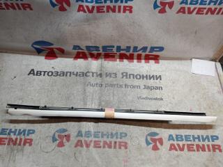 Молдинг на дверь TOYOTA CROWN JZS171, GS171, JZS173, JZS175, JZS179, JKS175 НИЗ 1 ракурс