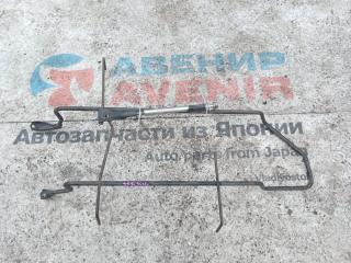 Крепление запаски TOYOTA ISIS ANM15 1 ракурс