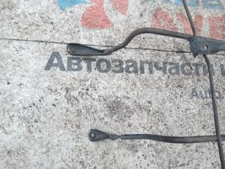 Крепление запаски TOYOTA ISIS ANM15 2 ракурс